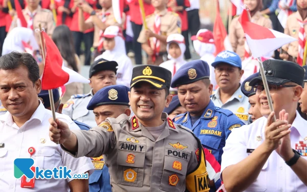 Thumbnail Apel Pemasangan Bendera Merah Putih, Kapolres Batu: Ajang Perkuat Nasionalisme