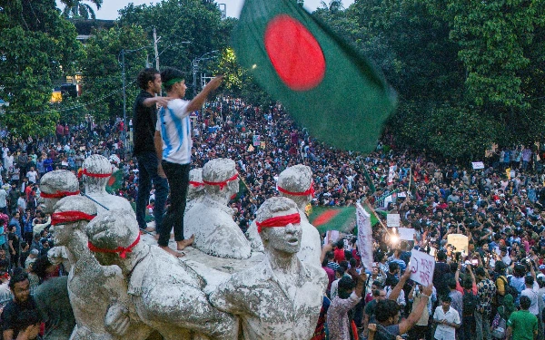 Gelombang Protes Tuntut PM Bangladesh Mundur Belum Surut, Sudah Telan Ratusan Korban Jiwa