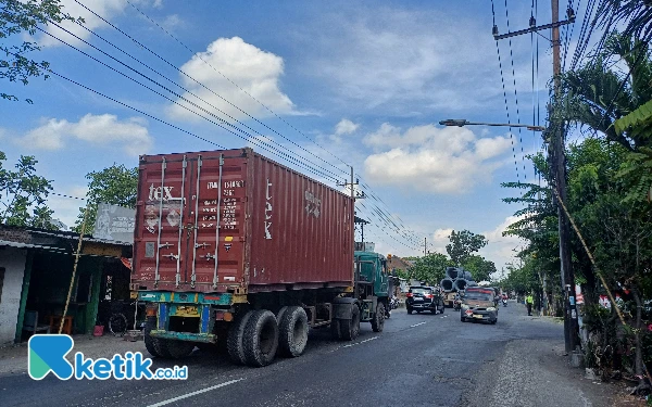 Seharian Surabaya Berawan, Tapi Bikin Gerah