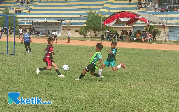 Kesempatan Jadi Pemain Sepak Bola Profesional, PSBS Biak Buka Seleksi Pemain di Madiun