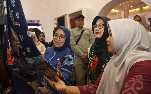 Thumbnail Batik Surabaya Jadi Sorotan di Surabaya Great Expo 2024