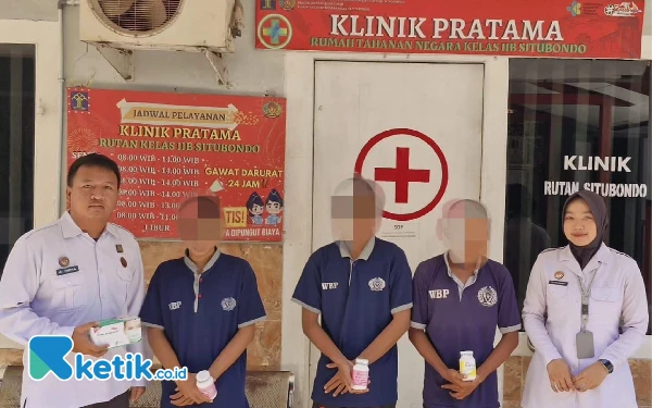 Upayakan Sistem Imun Warga Binaan Kuat, Rutan Situbondo Beri Vitamin dan Masker