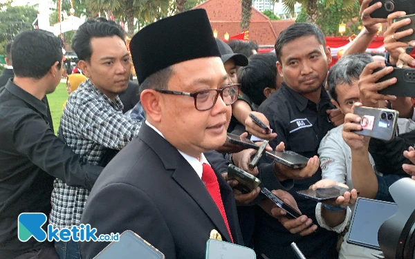 KPK Geledah Kantor Biro Kesra Pemprov Terkait Suap Dana Hibah, Ini Tanggapan Pj Gubernur Jatim