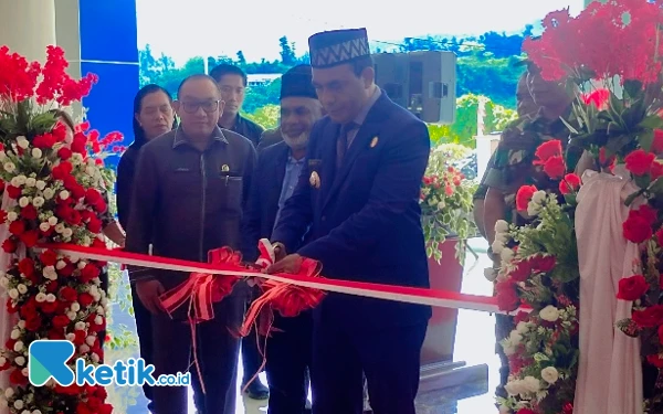 Telan Anggaran Rp50 Miliar, Kantor DPRK Raja Ampat Diresmikan Bupati AFU