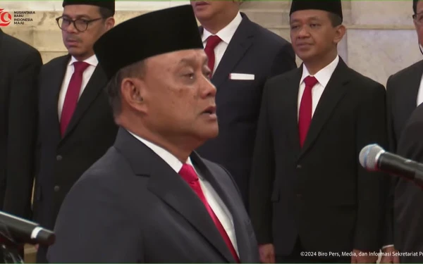 Thumbnail Jokowi Bentuk Badan Gizi Nasional, Persiapkan Program Makan Bergizi Prabowo-Gibran