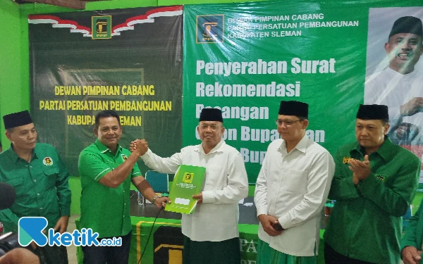 Thumbnail PPP Resmi Dukung Duet Harda Kiswaya-Danang Maharsa di Pilkada Sleman, KSB Makin Solid