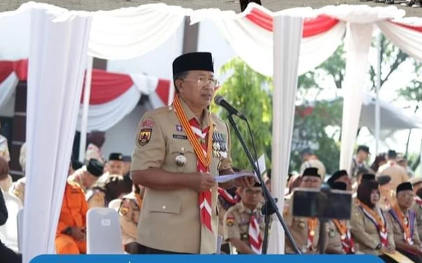 Jadi Pembina Upacara di SMAN 1 Cibinong, Bupati Herman Ajak Siswa Semangat Belajar