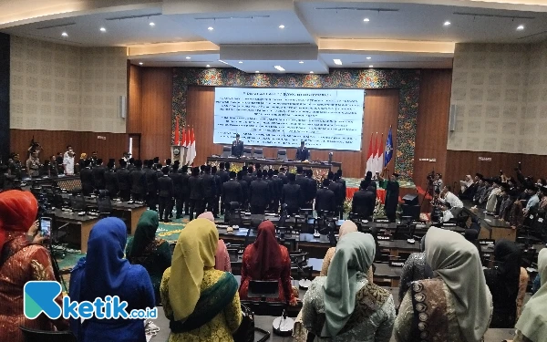 50 Anggota DPRD Bangkalan Periode 2024-2029 Resmi Ucapkan Sumpah Janji