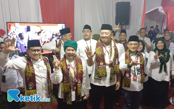 Luluk-Lukman Satu-Satunya Paslon Daftar ke KPU Jatim Didampingi Ketum PKB