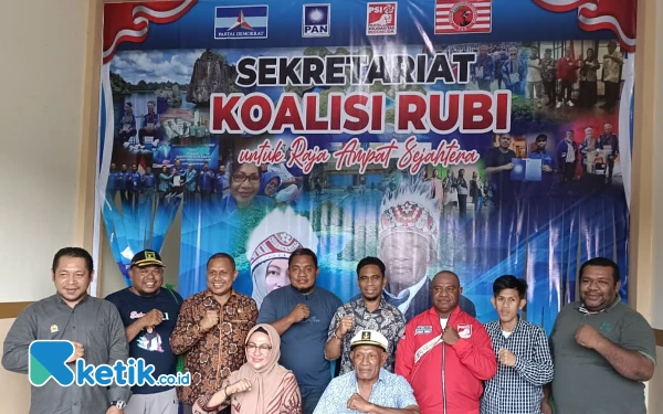 Partai Koalisi Bertemu, Pasangan Ria Umlati-Benoni Saleo Cukup Tangguh di Pilkada Raja Ampat