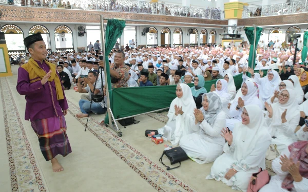 Thumbnail Berita - Polres Asahan Gelar Tabligh Akbar Undang Ustaz Maulana, Jadi Cooling Sistem Pilkada