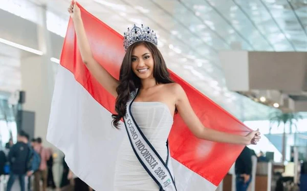 Momen Keberangkatan Puteri Indonesia Pariwisata 2024 Tata Juliastrid Menuju Ajang Miss Cosmo International