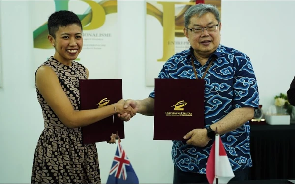 Menyongsong Indonesia Emas 2045, UC Surabaya Gandeng Monash University