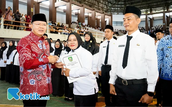 Thumbnail Gubernur Rohidin Mersyah Tegaskan Pengangkatan PPPK Bengkulu Tanpa Biaya Apapun