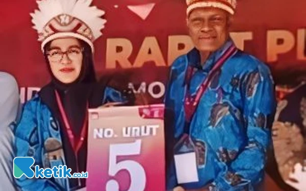 Thumbnail Dapat Nomor Urut 5, Pasangan RUBI: Kami Belajar dari 4 Periode di Raja Ampat