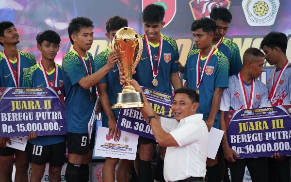 Kejurnas Sepak Takraw Resmi Ditutup Pangdam XIV/Hasanuddin, Wakil Sulsel Borong Gelar Juara