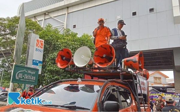 Thumbnail Keluarga Pelaku Pembunuhan Siswi SMP di Palembang Gelar Aksi, Bantah 4 Remaja Habisi Korban