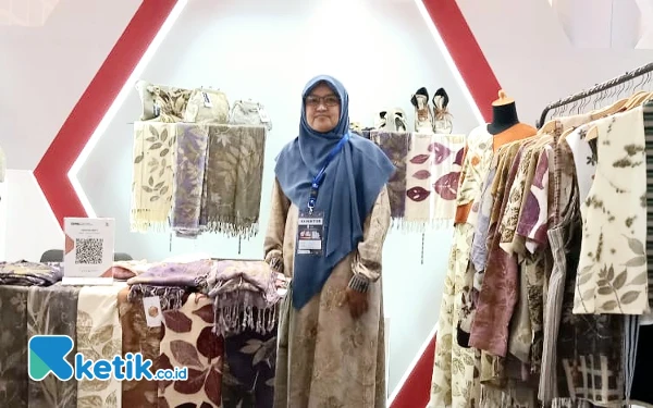 Indahnya Batik Ecoprint Kinayar Craft di Jatim Fest 2024 yang Tembus Pasar Ekspor