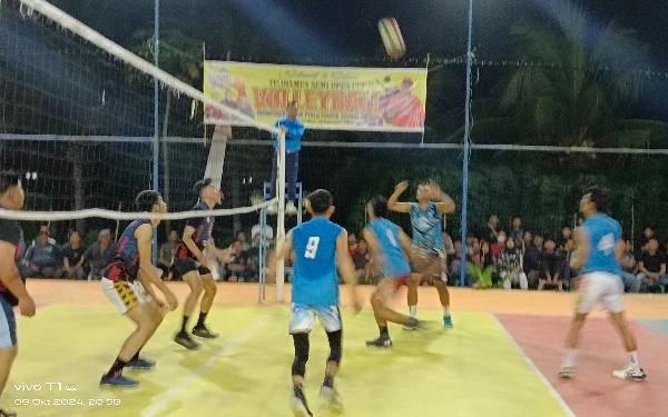 Thumbnail Final Semi Open Cup II Volley Ball Hessa Air Genting 2024, Berakhir Skor 3-2