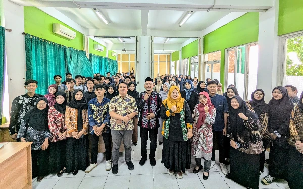 Ikhtiar BEM FAI Unisla Jadikan Mahasiswa Tampil PD Lewat Public Speaking