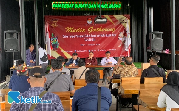 Thumbnail Berita - Persiapan Debat Publik Perdana Pilkada 2024, KPU Kabupaten Blitar Gelar Media Gathering