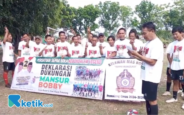 Komunitas Kebondalem Legend Deklarasi Dukungan Kemenangan untuk Cabup Mansur Hidayat