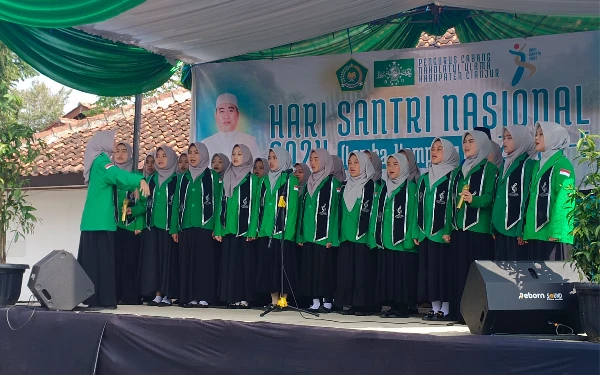 Tampil Memukau di Peringatan Hari Santri Nasional, Paduan Suara Smart Voice Diapresiasi Plt Bupati Cianjur