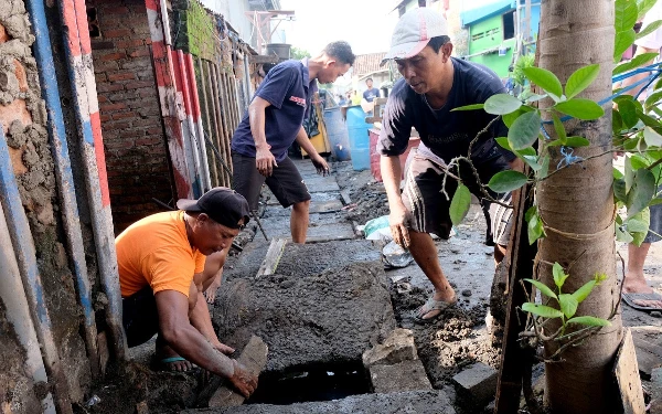 Thumbnail Berita - Pemkot Surabaya Masifkan Kerja Bakti Massal untuk Hindari Banjir