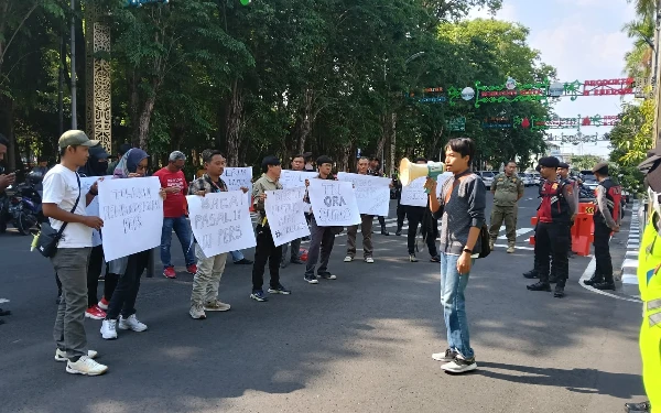 Thumbnail Pejabat Pemkab Bojonegoro Arogan,  PWI dan AJI Gelar Aksi Unjuk Rasa