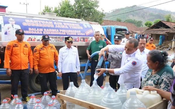 Kekeringan di Trenggalek, BPBD Jatim Beri Bantuan Air Bersih