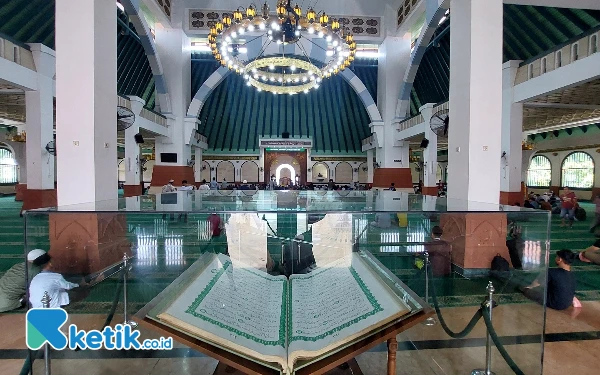 Thumbnail Berita - Masjid Agung Jawa Tengah: Perpaduan Arsitektur Unik yang Menyatukan Jawa, Islam, hingga Romawi