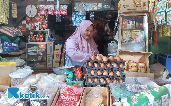 Thumbnail Jaga Daya Beli Jelang Nataru, Pemkot Surabaya Gencarkan Pasar Murah