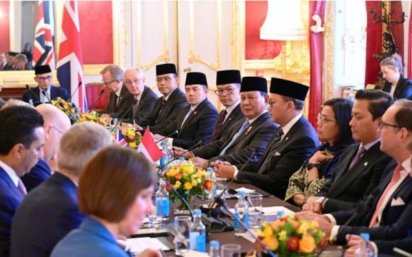 Thumbnail Berita - Presiden Prabowo Bawa Pulang Investasi Rp135 Triliun dari CEO Roundtable Forum di London