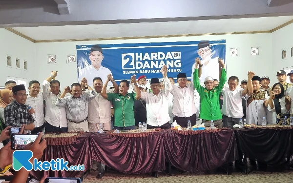 Thumbnail Berita - Unggul 62,14 Persen Hasil Hitung Cepat, Paslon Harda-Danang Deklarasi Kemenangan Pilbup Sleman