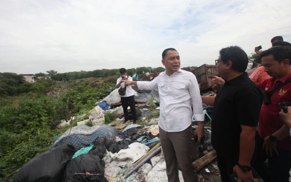 Thumbnail Berita - Solusi Mengatasi Banjir, DPRD Surabaya Minta Pemkot Tata Ulang Sistem Drainase