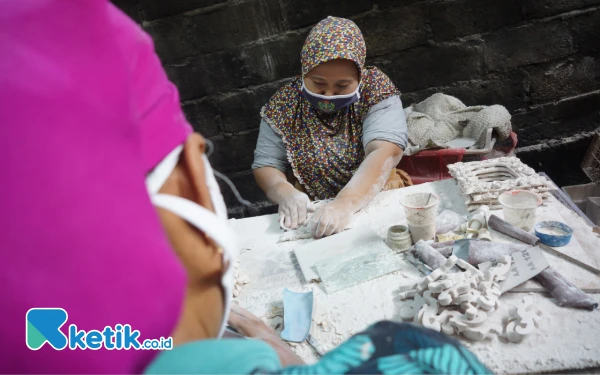 Thumbnail Berita - Perajin Fiberglass Jombang Banjir Order Jelang Natal, Pesanan dari Kalimantan sampai Sulawesi