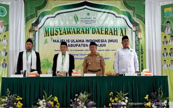 Thumbnail Kegiatan pembukaan Musda XI MUI Kabupaten Cianjur ini turut dihadiri oleh Bupati Cianjur, Kepala Kemenag Cianjur, MUI Jawa Barat, forkopimda, ormas keagamaan dan tamu undangan lainnya di Gedung Dakwah Cianjur, Senin-Selasa (23-24/12/2024) (Foto: MUI Cianjur for Ketik.co.id).