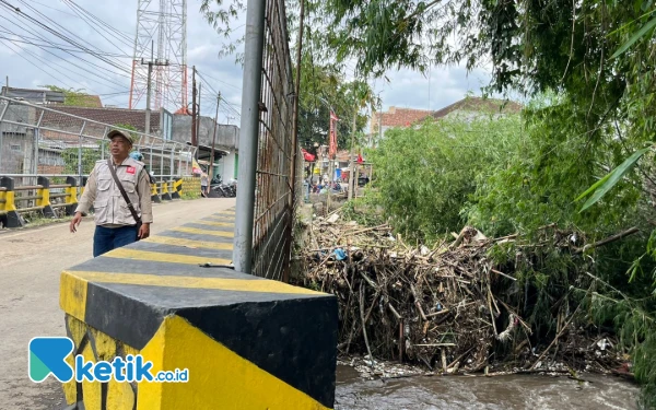 Thumbnail Berita - Khawatir Banjir Susulan, Warga Lesanpuro Berharap Bantuan Alat Berat dari Pemkot Malang