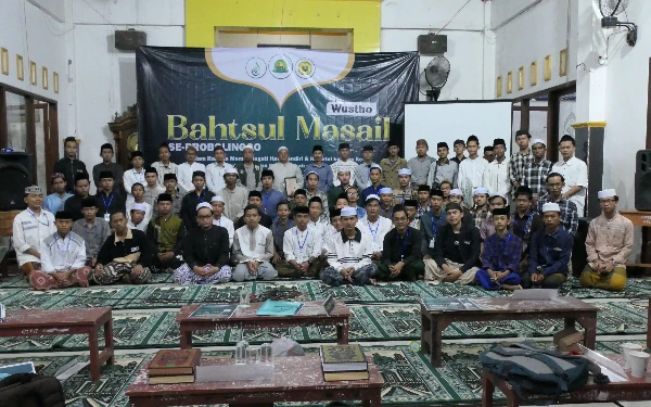 Thumbnail Berita - Bahtsul Masail Wustho Ke-2, Pesantren Darul Lughah Wal Karomah Kraksaan Pererat Silaturahmi Antar-Pesantren