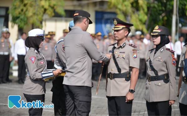 Thumbnail Berita - 3 Pejabat Utama dan 1 Kapolsek di Polres Situbondo Berganti, Berikut Daftarnya