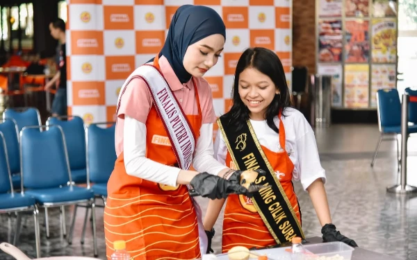 Thumbnail Berita - [FOTO] Keseruan Cooking Show Pra Karantina Puteri Indonesia Jawa Timur 2025