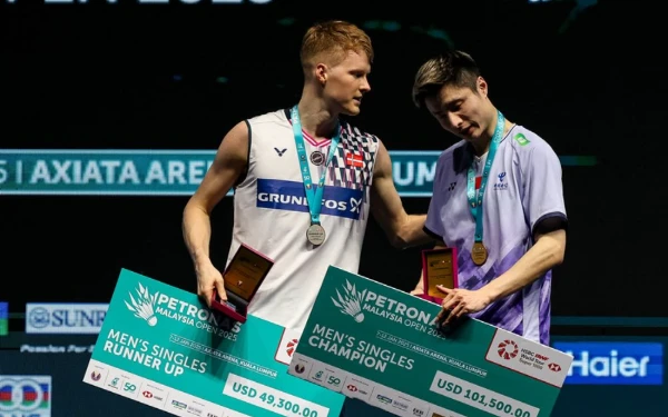 Thumbnail Berita - Sukses Balas Kekalahan Tahun Lalu, Shi Yu Qi Juara Malaysia Open 2025