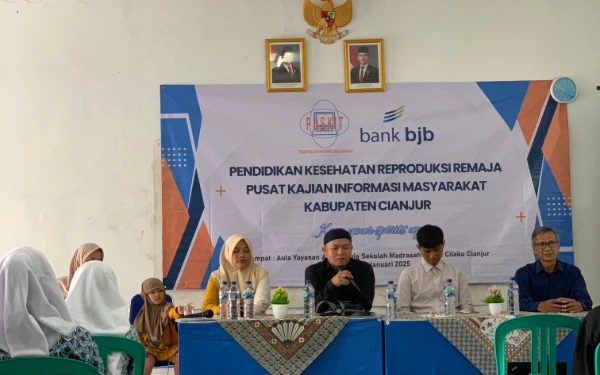 Thumbnail Berita - [Berita Foto] Gandeng BJB, Puskit Cianjur Gelar Seminar Kesehatan Reproduksi