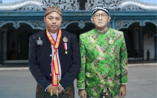 Thumbnail Berita - HRM. Khalilur R Abdullah Sahlawiy Dianugerahi Gelar Kanjeng Pangeran Krendo Panulahar oleh Keraton Surakarta Hadiningrat