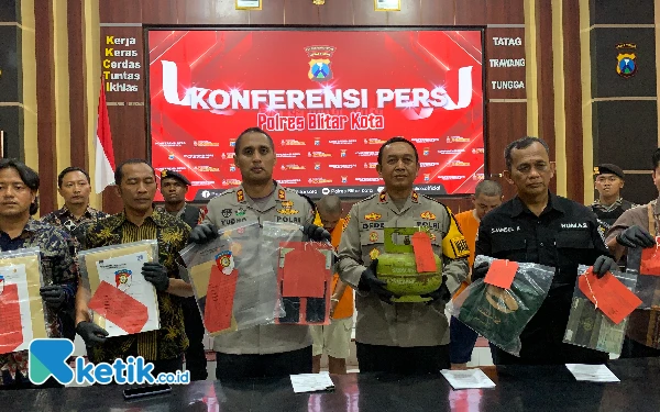 Thumbnail Berita - Polres Blitar Kota Ungkap Kasus Pencurian 14 Tabung Gas LPG 3 Kg