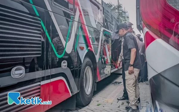 Thumbnail Berita - Kota Batu Amankan Liburan: Ramp Check Bus Pariwisata Rutin Setiap Akhir Pekan