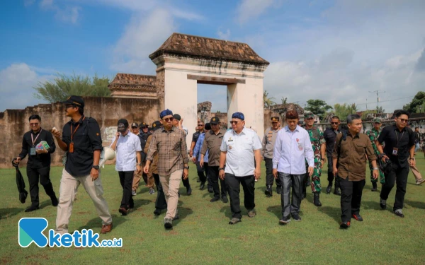 Thumbnail Berita - Menteri Kebudayaan Fadli Zon Ingatkan Warga Banten Jaga dan Lestarikan Situs Banten Lama