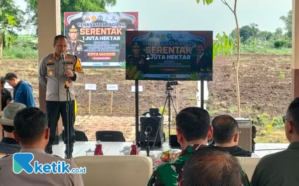 Thumbnail Berita - Dukung Swasembada Pangan, Polres Madiun Kota Gelar Penanaman Jagung Serentak