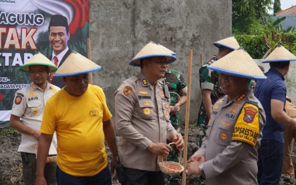 Thumbnail Berita - Kapolrestabes Surabaya Suarakan Sinergi untuk Wujudkan Swasembada Pangan