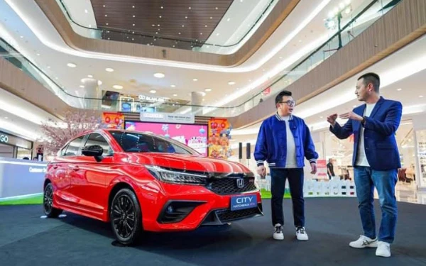 Thumbnail Berita - Khusus Bulan Januari, Honda Surabaya Center Tanggung Kenaikan PPN Pembelian Mobil